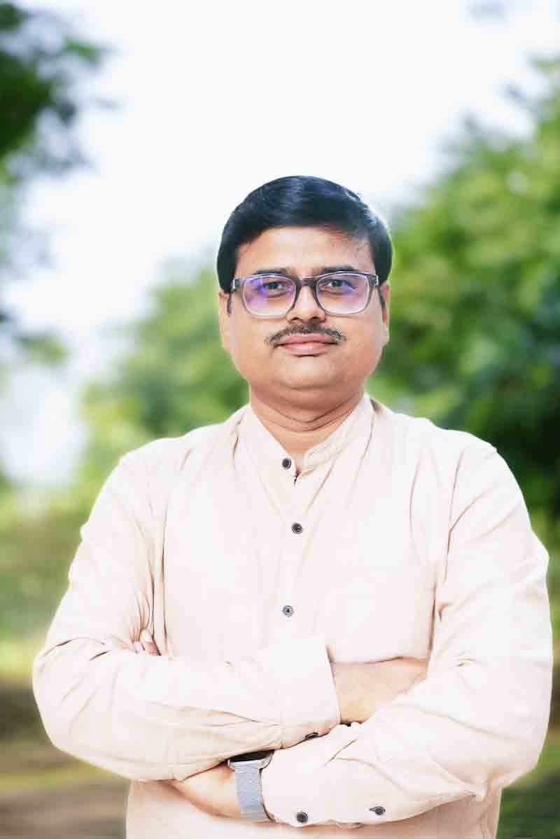 Dr. Alok Kumar Bhuwan